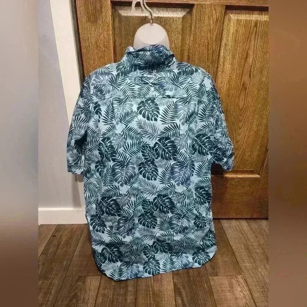 Duluth Trading Shirt Mens XL Blue Floral BBQ Relaxed Short Sleeve Button Down - Picture 3 of 6